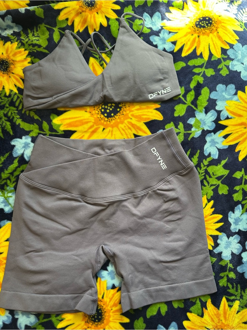 DFYNE Women's High-Waist Bike Shorts